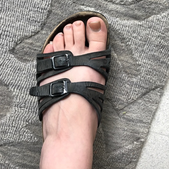 Birkenstock Shoes - Birkenstock Granada Slippers size 39/9